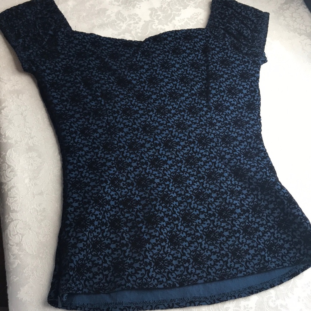 ModCloth Velvet Design Classy Top - Picture 5 of 9